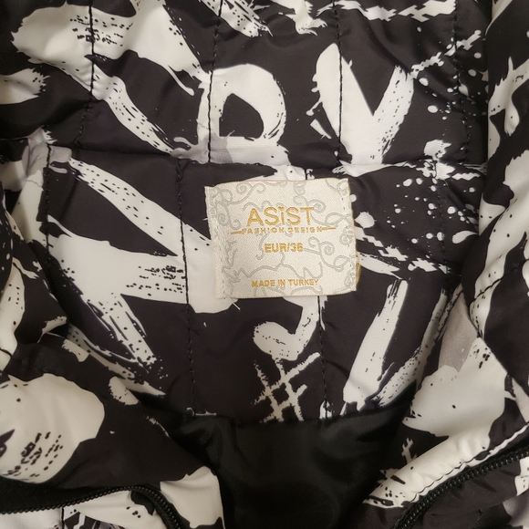 Jacket - Picture 2 of 3